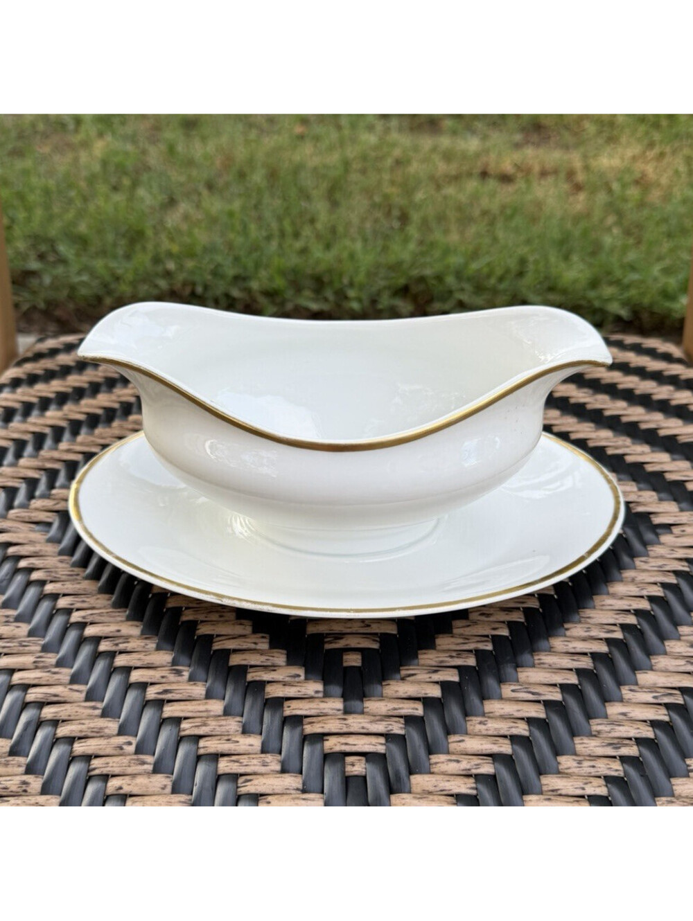 Paul Müller Selb Bavaria Porcelain Gravy Boat Set w/ Underplate White Gold